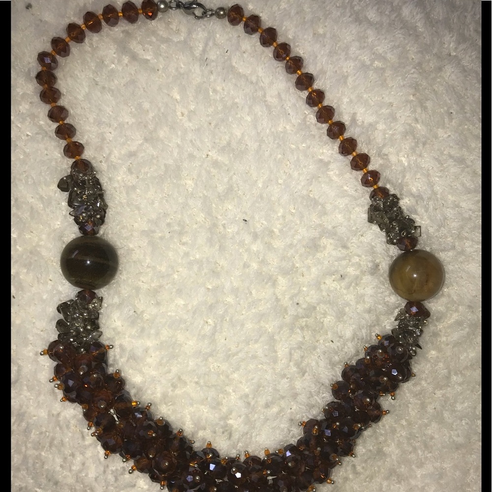 Brown tone necklace